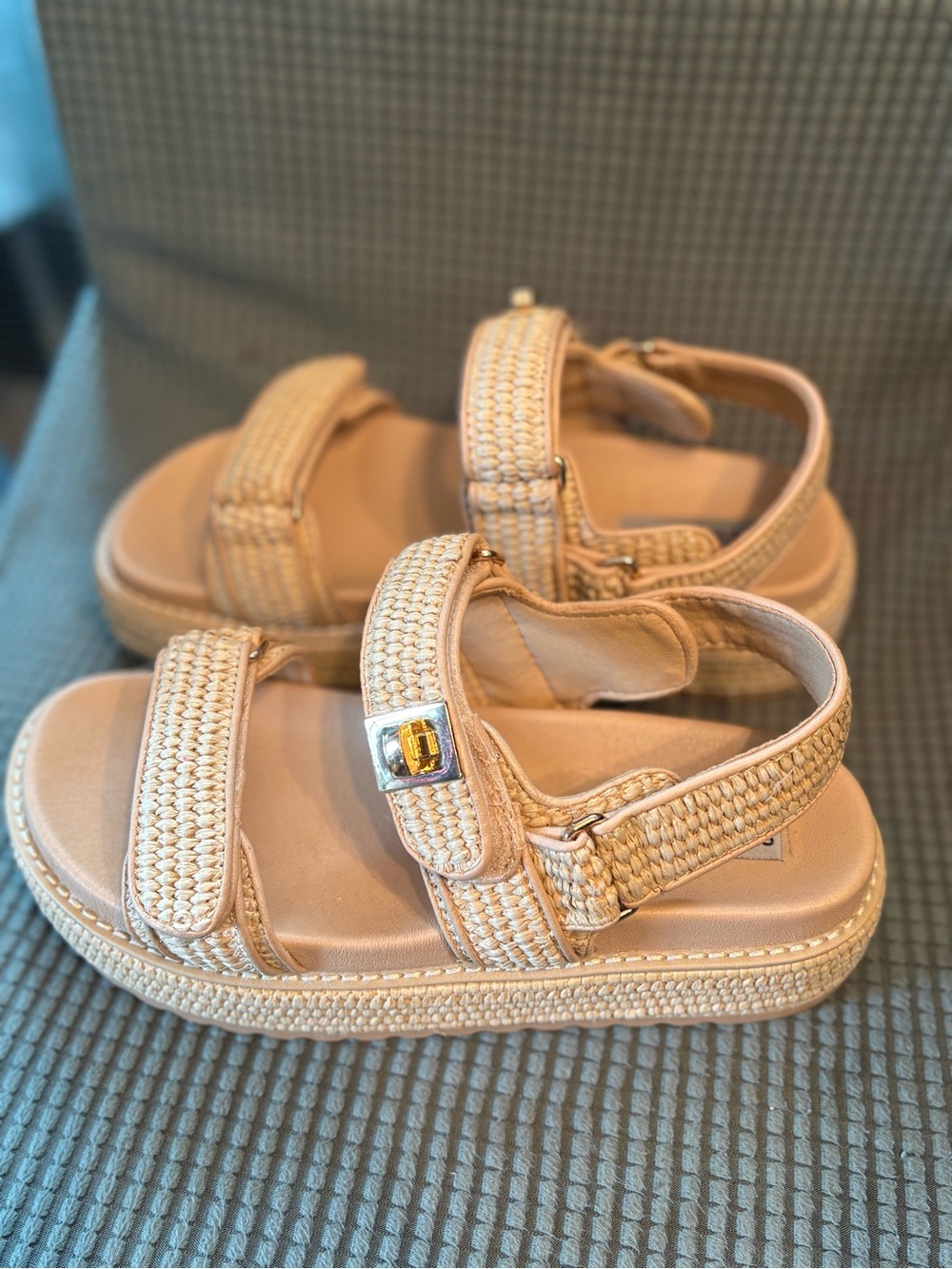 Steve Madden Beige Woven Strap Platform Sandals - Picture 3 of 5